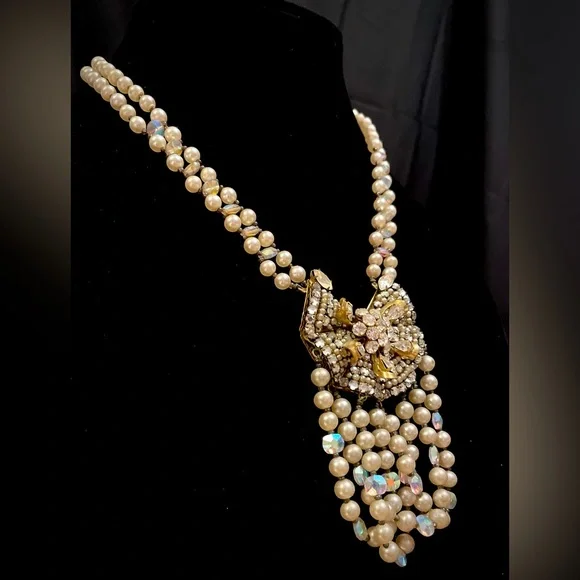 **SOLD on eBay** Original by Robert faux pearl and rhinestone necklace - Picture 3 of 8